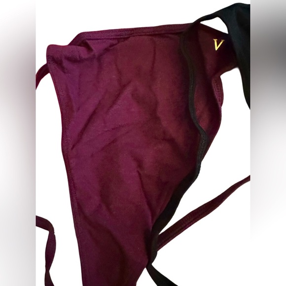 New Victoria Secret Women’s Thong Panties Set of 4 - Picture 4 of 7